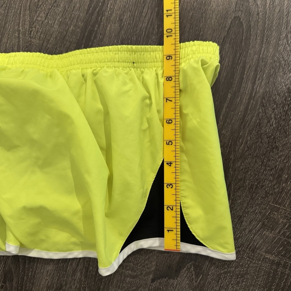Nike Women's Dri FIT Tempo Running Shorts Medium Yellow 3" Lined - Picture 9 of 11